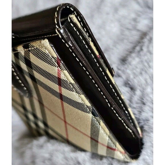 BURBERRY London Blue Label Nova Check Canvas Leather Small Bifold Compact Wallet - Picture 15 of 16